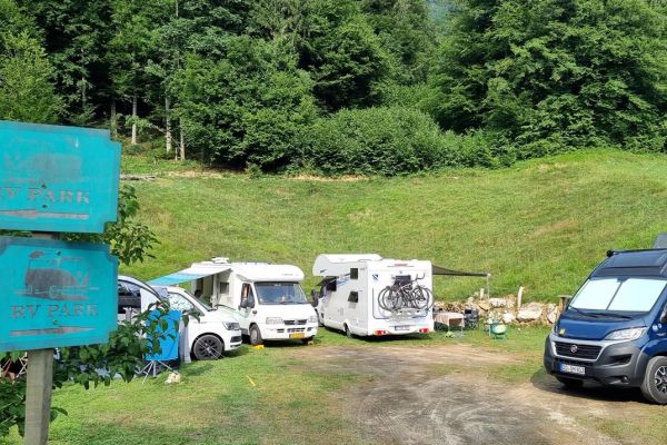 restaurant_camping_paintball_recreation_motorhome_alps_kraljev_hrib_kamniska_bistrica__1074D43349C-A72E-F04E-5C1F-B2E8C463895C.jpg