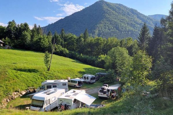 restaurant_camping_paintball_recreation_motorhome_alps_kraljev_hrib_kamniska_bistrica__6444570496-38BE-3544-E38C-4A27BFDE9B47.jpg