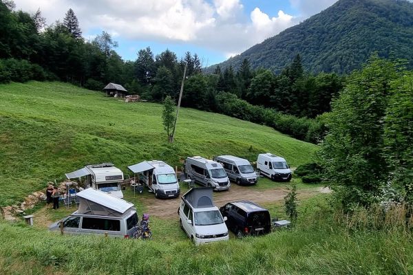 restaurant_camping_paintball_recreation_motorhome_alps_kraljev_hrib_kamniska_bistrica__72F1DDA479-5AA1-850C-D7BC-EB53C439AF65.jpg
