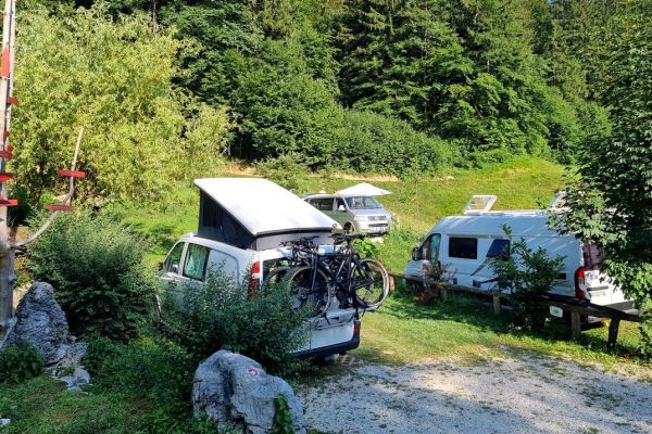restaurant_camping_paintball_recreation_motorhome_alps_kraljev_hrib_kamniska_bistrica__89D04B3073-E451-4AC0-CB6E-72959284773C.jpg